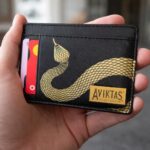 Aviktas Gold Snake Card Holder