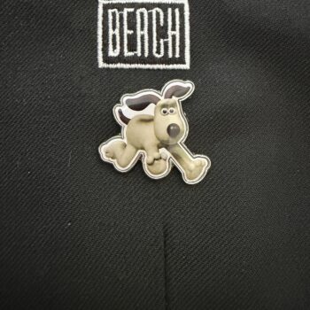 W&G GROMIT PIN BADGE