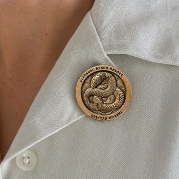 Aviktas Pin Coiled in Time