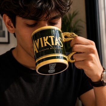 Aviktas Gold Snake Mug